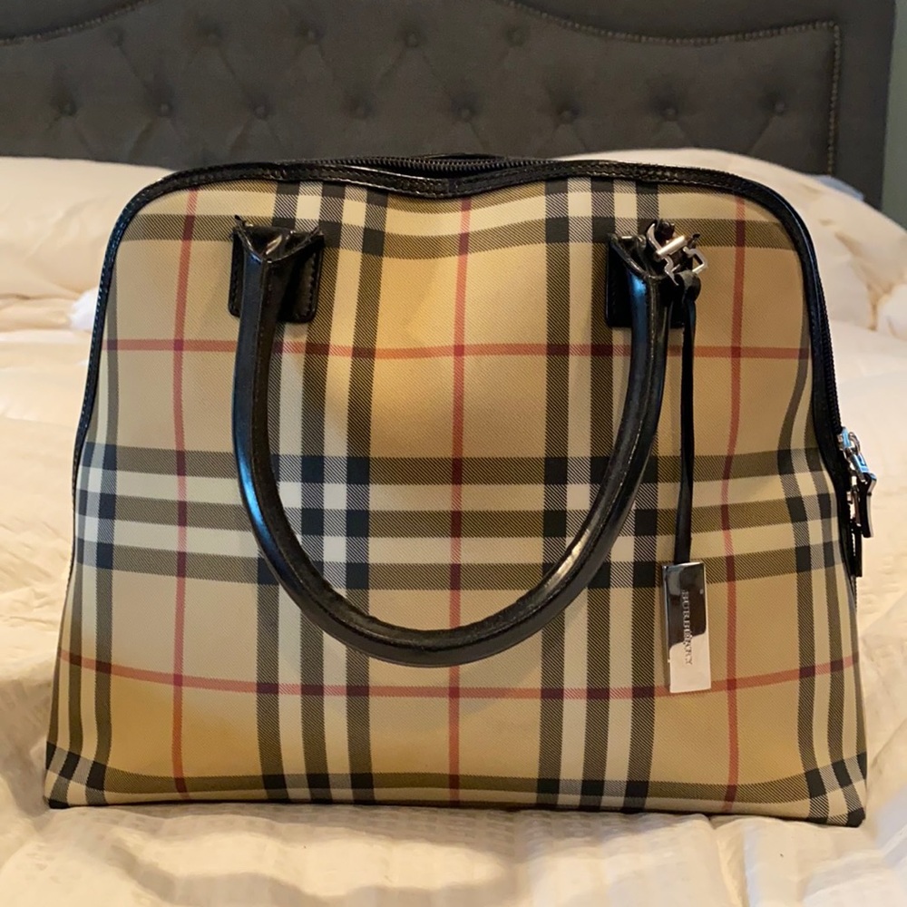 Vintage Burberry Nova Check Zip Handbag